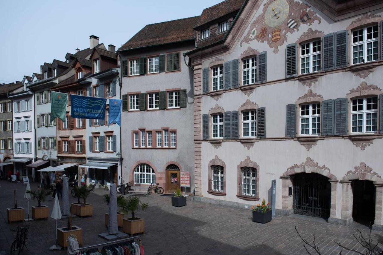 Unterkunft "Rathaus" Altstadt, Rheinfelden Schweiz Екстериор снимка